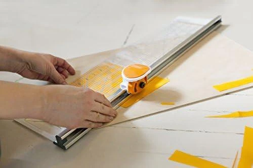 Fiskars FS.GILLOTINE 6 "x 24" SU SUKASIAME MENTE IR liniuote