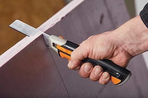 Fiskars CarbonMax peilis laužomais ašmenimis 25mm