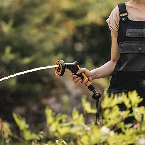 Fiskars „Comfort“ daugiafunkcis laistymo pistoletas, su valdymu priekyje