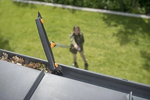 Fiskars QuikFit latakų šepetys 1001414