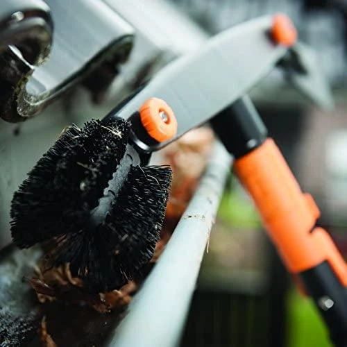 Fiskars QuikFit latakų šepetys 1001414