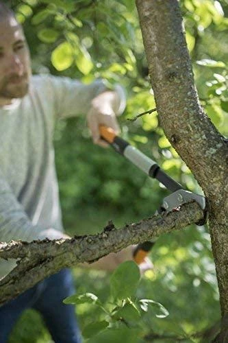 Fiskars PowerGear X sodo žirklės atraminiais ašmenimis LX99, L (1020189)
