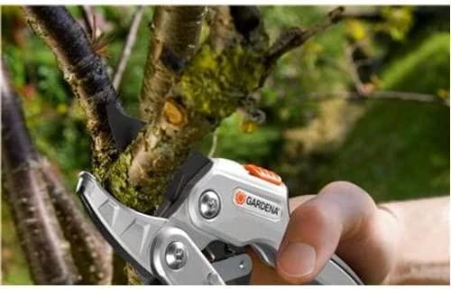 Gardena "Comfort" terkšlinis sekatorius "SmartCut"