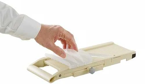 Hendi Japoniška mandolinos pjaustyklė stulpelių pjaustymui, 3 keičiami Shogun peiliukai 380 x 158 mm