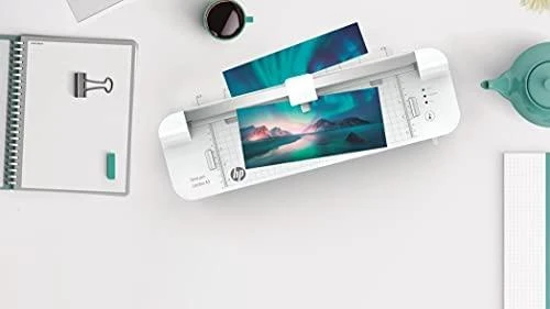 Hewlett Packard (HP) Laminatorius - HP ONELAM COMBO A3, 400 mm/min, integruotas pjaustytuvas, 15 maišelių, Balta