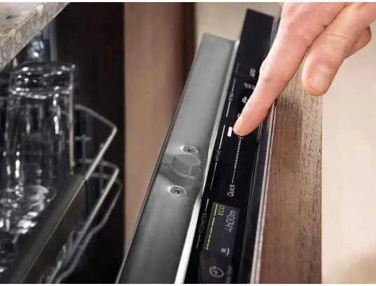 Indaplovė ELECTROLUX EEM48300L