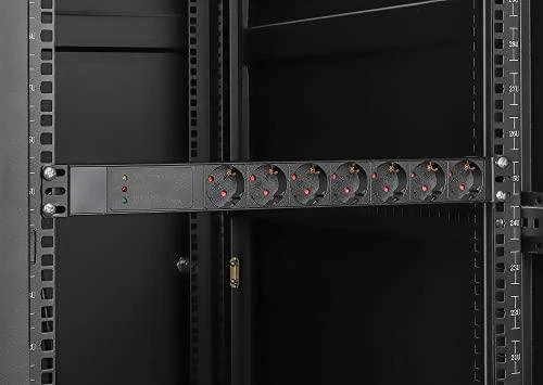 Intellinet Network Solutions INTELLINET Steckdosenleiste 7fach 2m Kabelis 1HE Überspannung