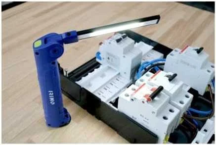 Grąžtas Šviestuvas - prožektorius IRIMO, rašiklio formos. LED SMD 6 + 1 150 / 70lm, įkraunamas, IP20