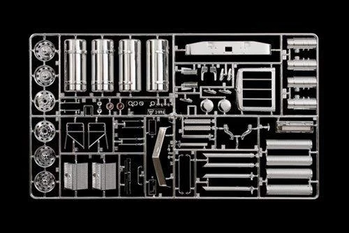 Italeri Peterbilt 378 Long Hauler 1/24 surenkamas sunkvežimio modelis