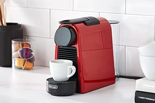 Kavos aparatas Delonghi EN 85.R Essenza Mini Slėgis 19 bar, kapsulinis kavos virimo aparatas, 1150 W, Raudona
