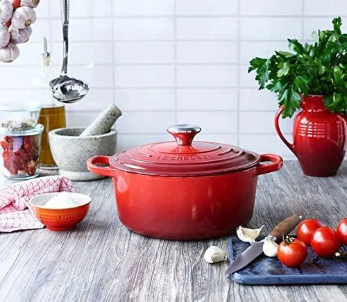 Virtuvės Indai - Le Creuset Signature Keptuvė 28cm Apvalus Ketaus Vyšninė Raudona