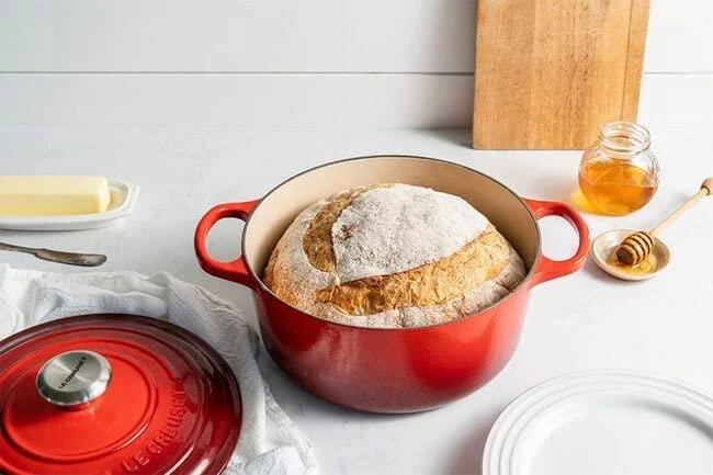Virtuvės Indai - Le Creuset Signature Keptuvė 28cm Apvalus Ketaus Vyšninė Raudona