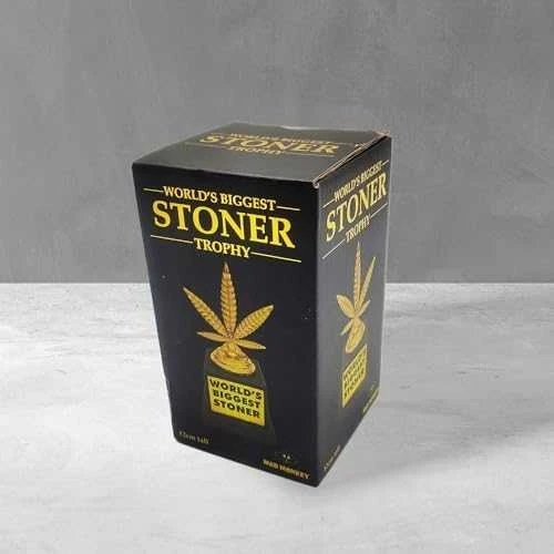 World's Biggest Stoner trofėjus dėžutėje