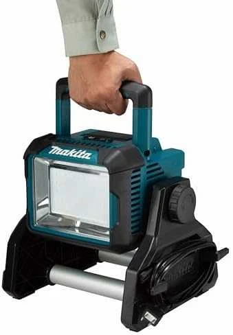 Makita LED prožektorius DML811
