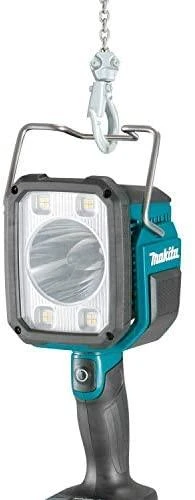 Makita Akumuliatorinis LED prožektorius DML812 14,4V / 18V LXT® • 1250 lm • komplektuojamas be akumuliatoriaus ir kroviklio.