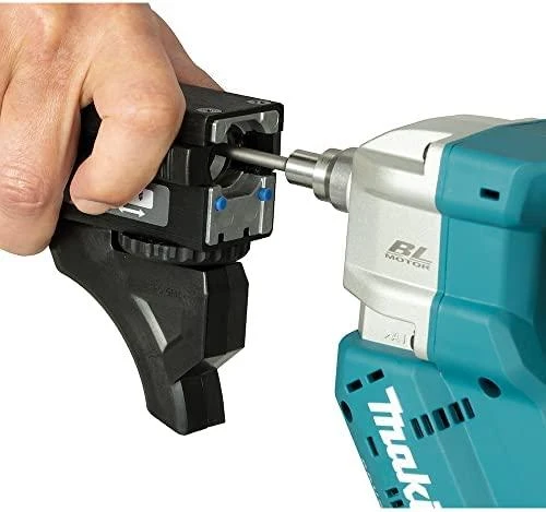 Makita DFR551Z suktuvo dėtuvės tvirtinimas