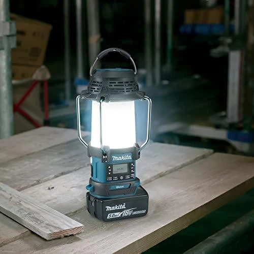 Makita Akumuliatorinis LXT® žibintas / radijas DMR056 14,4V / 18V • 1 000 lx • DAB/DAB+