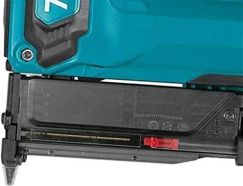 Makita DPT353Z Akumuliatorinis viniakalis 18V Li-Ion; 23 GA; 15/18/25/30/35mm; Be akumuliatorių ir kroviklio!