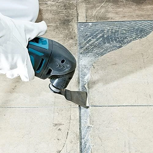 Makita DTM50Z Akumuliatorinis universalus švytuoklinis įrankis 18V 6000-20000 judesiai per min, amplitudė 3,2°; Be akumuliatorių ir kroviklio!