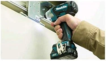 Makita TD111DSAJ Akumuliatorinis smūginis suktuvas, 12V MAX, 2x2,0 Ah Li-ion 135 Nm, 0,97kg, 1/4", LED, MAKPACK