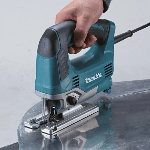 MAKITA Elektrinis siaurapjūklis JV0600K 650W