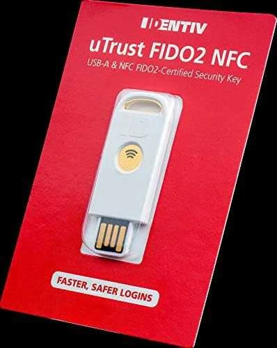 Identiv uTrust FIDO2 NFC apsaugos raktas pakuoteje