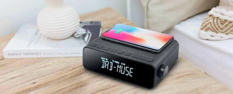 Muse Mūza | DAB+/FM RDS radijas | M-175 DBI | Signalizacijos funkcija | AUX į | Juodas