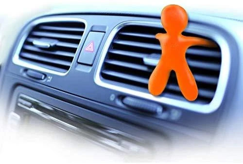 Oranžinis automobilinis oro gaiviklis Niki ventiliacijos grotelėse