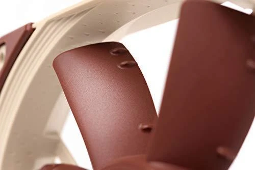 Noctua NF-S12A ventiliatoriaus menčių detalė