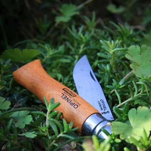 Opinel anglinio plieno peilis Nr.7 buko rankena