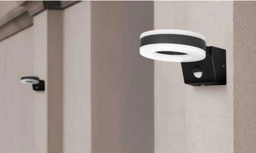 Sieninis šviestuvas Orno HOWLIT LED 20W, sodo šviestuvas su judesio jutikliu, 1800lm, IP65, 4000K, juodas