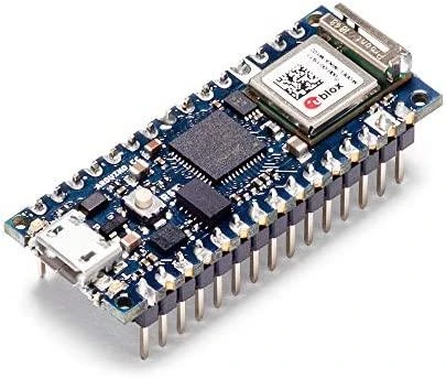 Arduino Nano 33 IoT su jungtimis