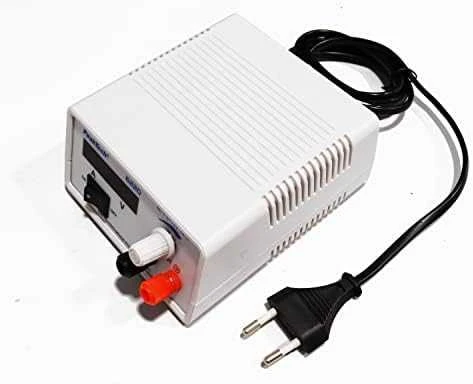 Mini maitinimo šaltinis laboratoryjny PeakTech 6220
