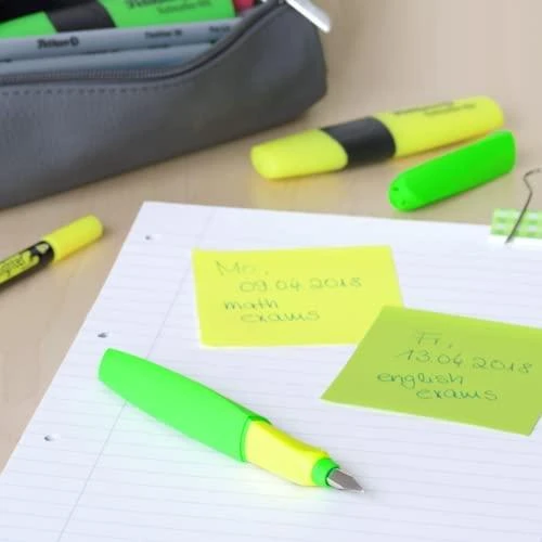 Pelikan Twist P457 M Neon žalia plunksnakočiai + 2 kasetės
