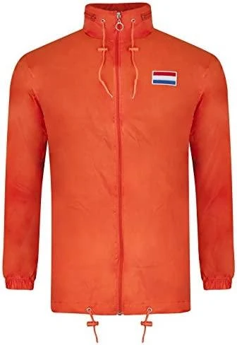 Oranžinė striukė su Nyderlandų vėliava