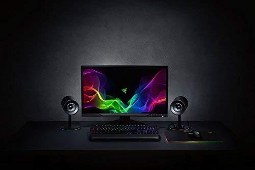 Kolonėlės Razer Nommo Chroma (Juodos) su apšvietimu