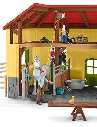 SCHLEICH FARM WORLD Arklidės