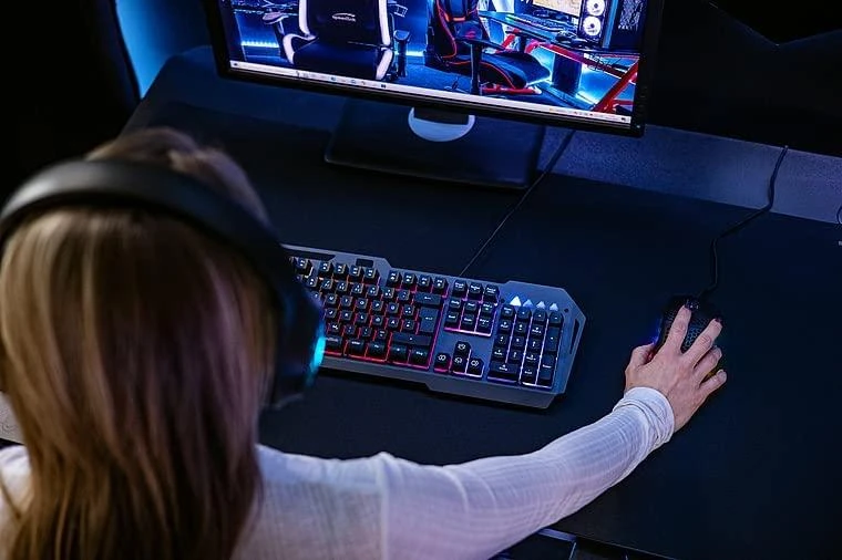 Speedlink LUNERA metalinė vaivorykštinė žaidimų klaviatūra, 5 režimai, juoda