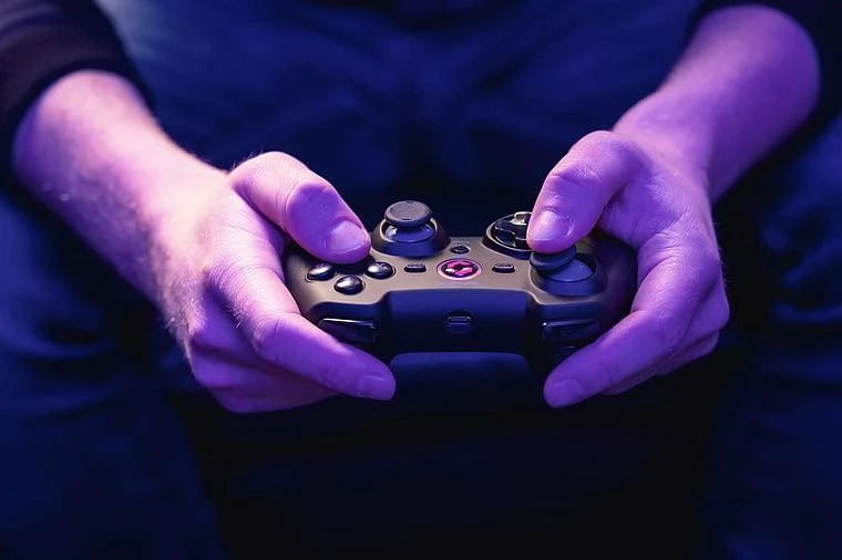 Speedlink – „Rait“ belaidis žaidimų pultas – PC/PS3/Switch/OLED, juodos spalvos, guminis