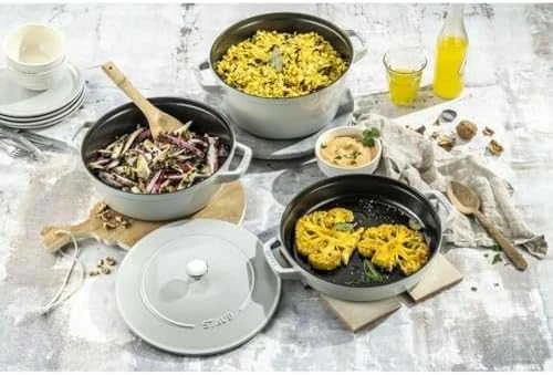 STAUB 3 ketaus indų rinkinys su Staub dangčiu