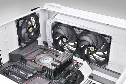 „Wentylator Thermaltake SWAFAN GT14 PC TT Premium Edition“ (CL-F157-PL14BL-A)