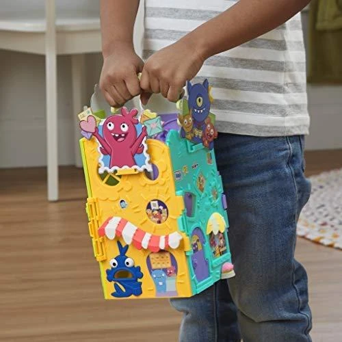 Figūrėlė Hasbro Ugly Dolls – Uglyville pagrindinė gatvė (E4521)