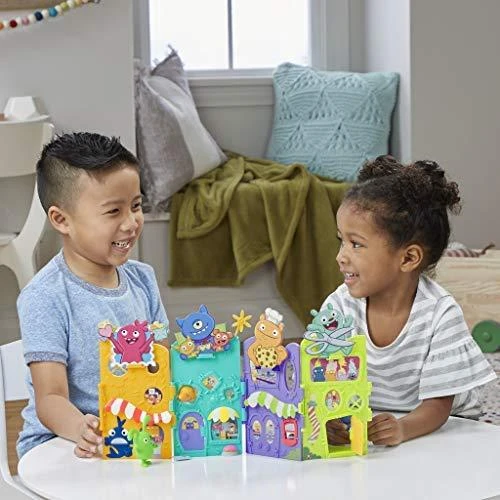 Figūrėlė Hasbro Ugly Dolls – Uglyville pagrindinė gatvė (E4521)