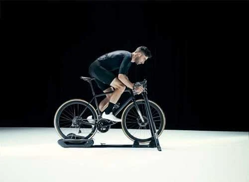 Wahoo KICKR ROLLR Smart Trainer dviračių treniruoklis