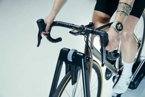 Wahoo KICKR ROLLR Smart Trainer dviračių treniruoklis