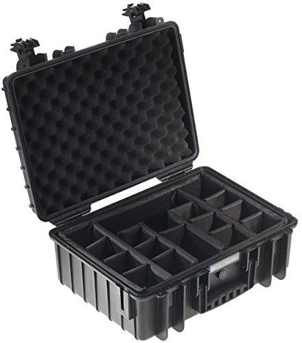 B&W Outdoor Cases Type 5000 Juoda su segregatorem