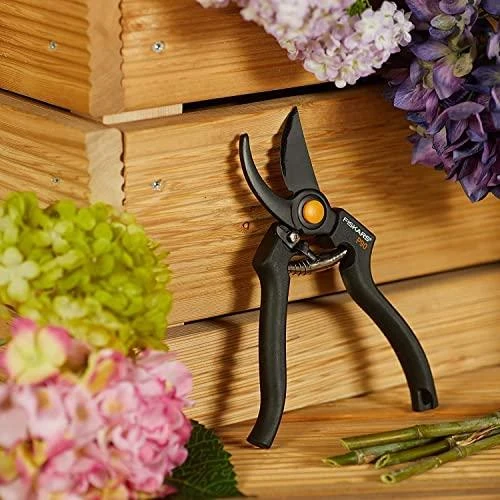 FISKARS Sekatorius profesionalus P90 (1001530)