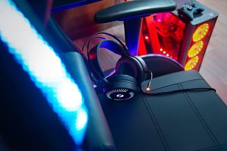 Speedlink ausinės Quyre RGB 7.1, juodos (SL-860006-BK)