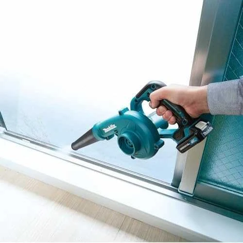 Makita UB100DZ Akumuliatorinis pūstuvas, 12V Max CXT, 2,6m³/min, 0-15800min-1, 1,4kg, Be akumuliatorių ir kroviklio!