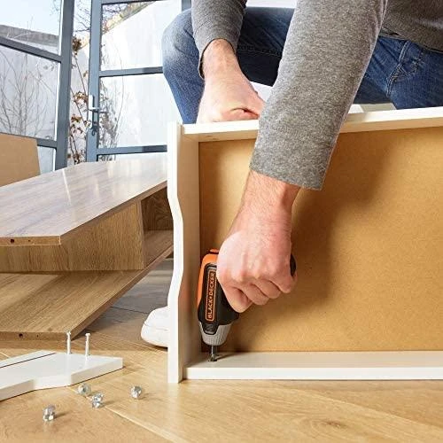 Black & Decker Juodas & Decker Suktuvas Juodas & Decker BCF611CK-QW; 3,6 V; 1x1,5 Ah akum.
